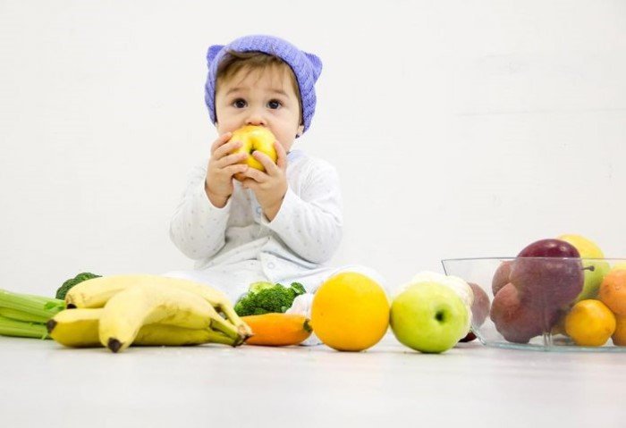 6 aylık bebeğe hangi yiyecekler verilmemeli?