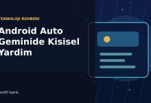 Android Auto ekraninda Gemini Personal Intelligence ozelligini anlatan soyut arac ici teknoloji gorseli